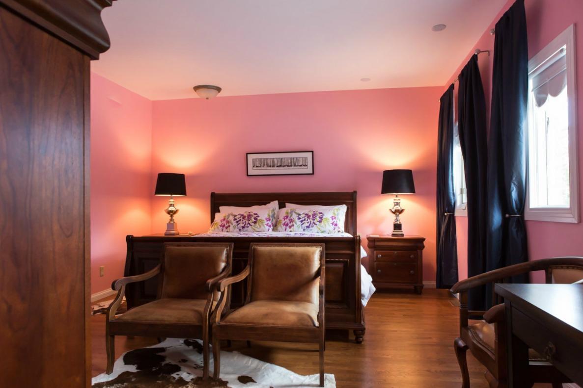 Sleepy Creek Country Manor Bed and Breakfast Bragg Creek Buitenkant foto